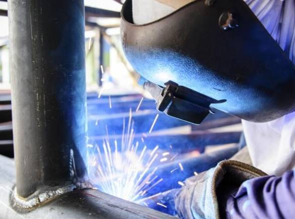 Carbon Steel Welding Guide: MIG vs TIG Compared